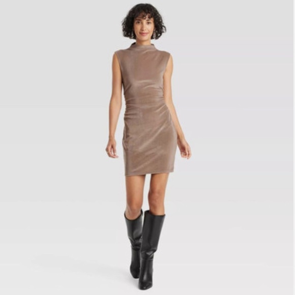 💲SOLD💲A New Day Dress - Picture 5 of 7